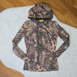 Under Armour Scent Control Camo Top, Womens Size Small
